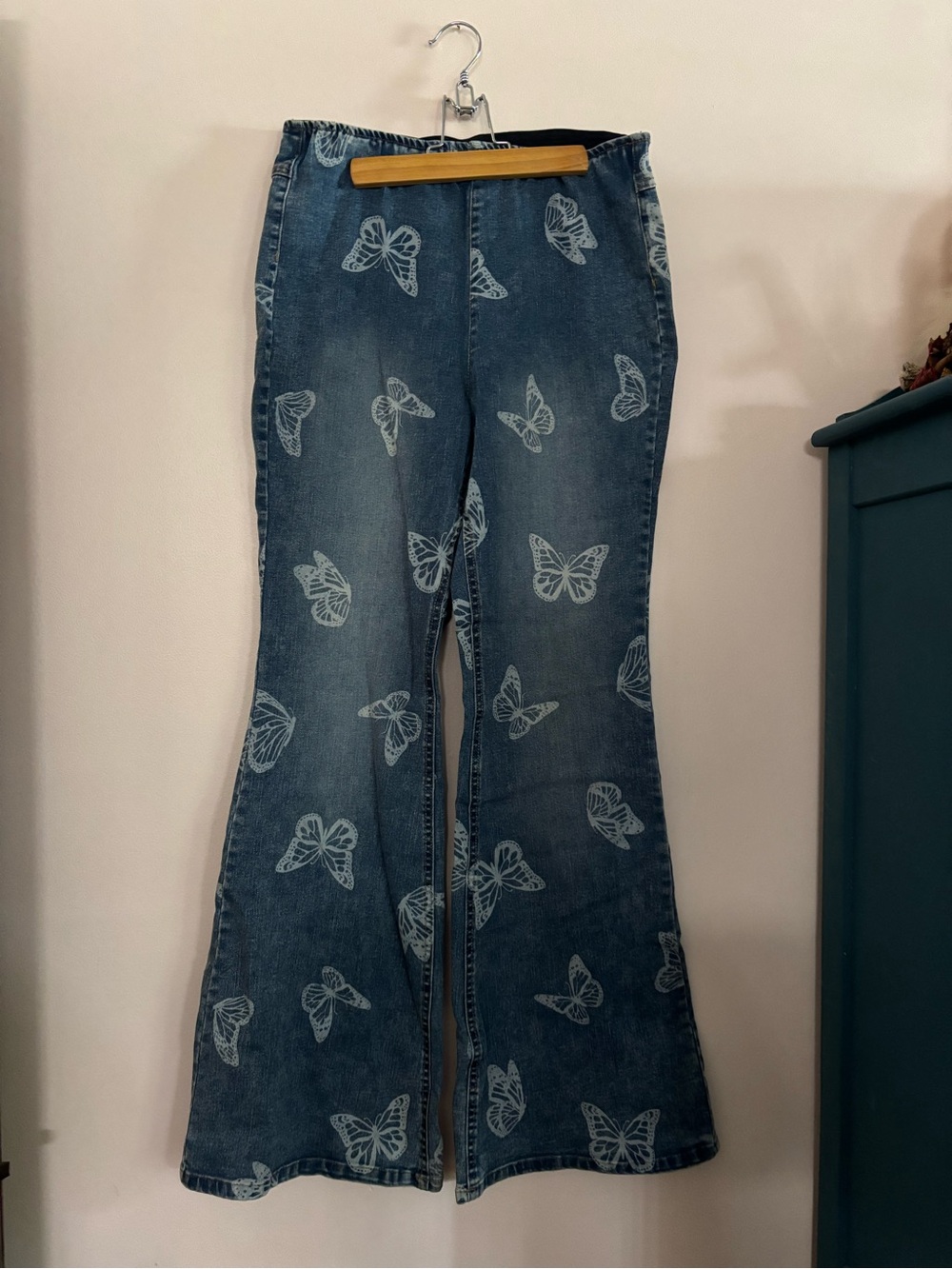 High Waist Butterfly Print Flare Jeans with Elastic Waist